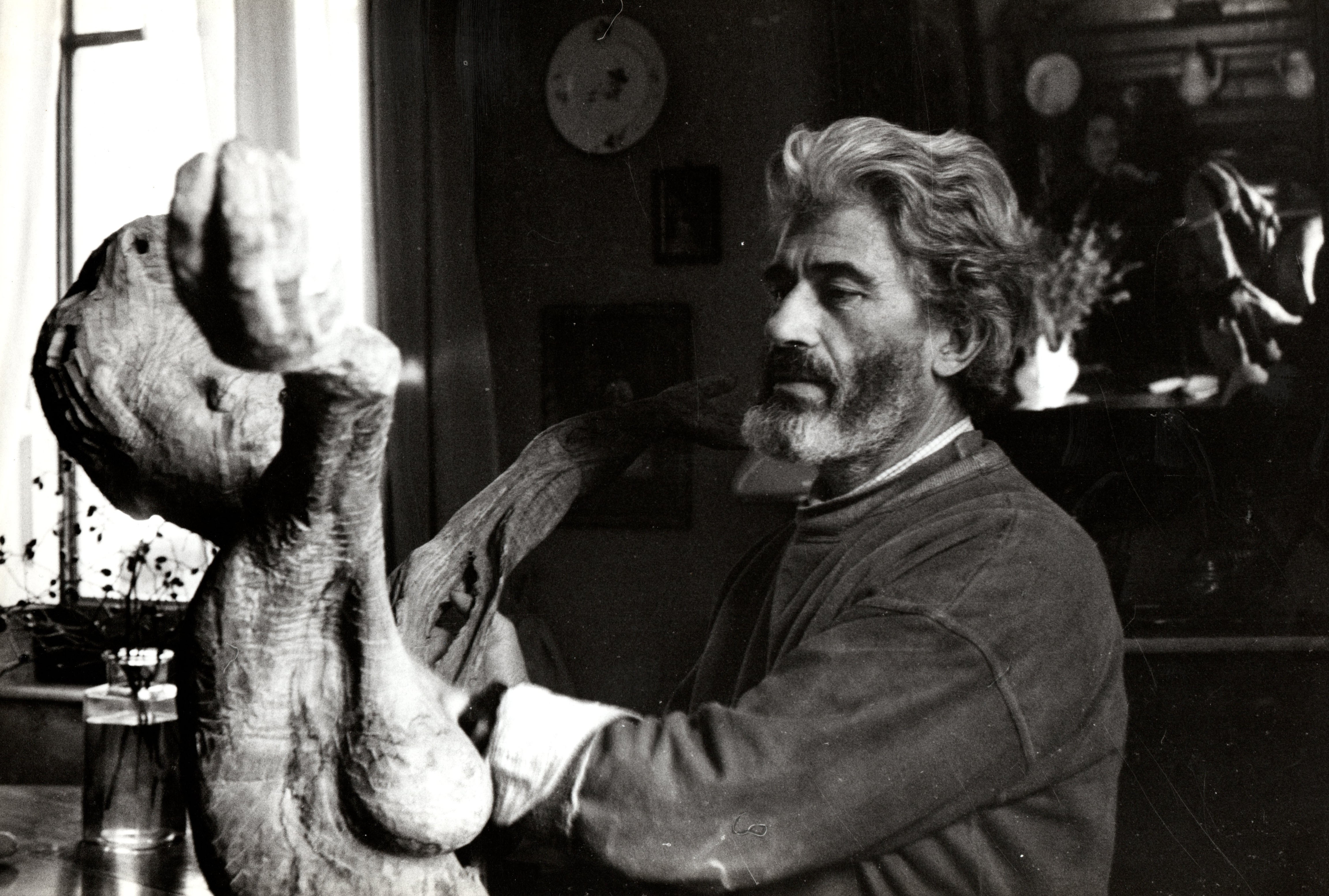 Giorgio Piccini nel suo studio, 1989